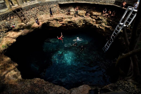 Wisata Pusat Laut Donggala