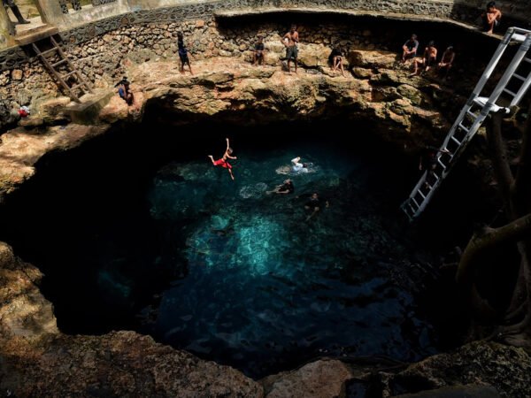 Wisata Pusat Laut Donggala