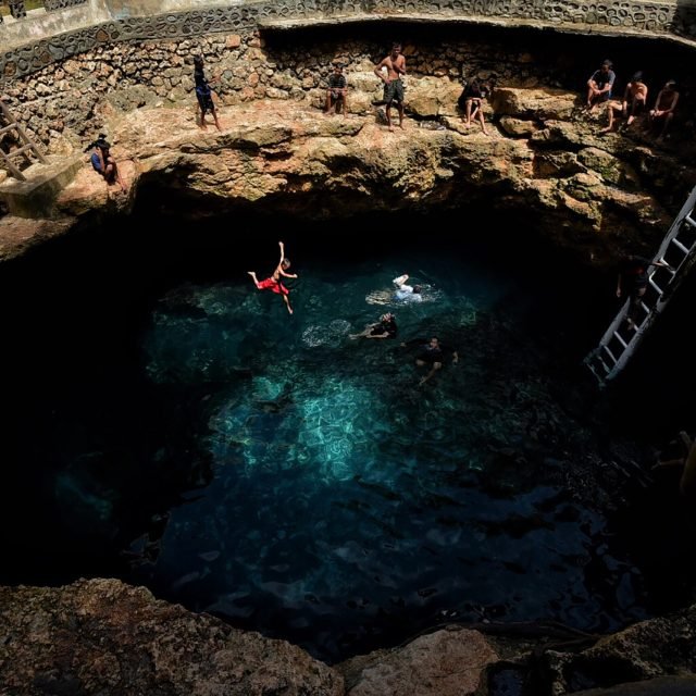 Wisata Pusat Laut Donggala